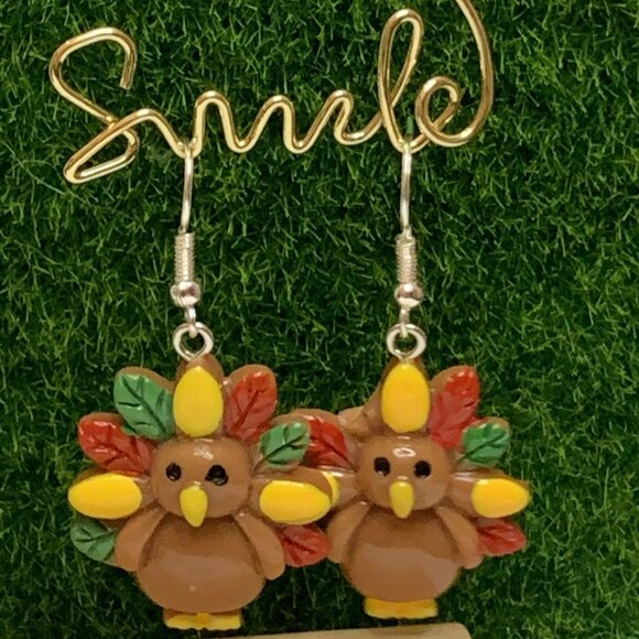 Turkey Earring, Fall Earring, Thanksgiving Earring, Holiday Earring, Gift Idea - Picture 1 of 9